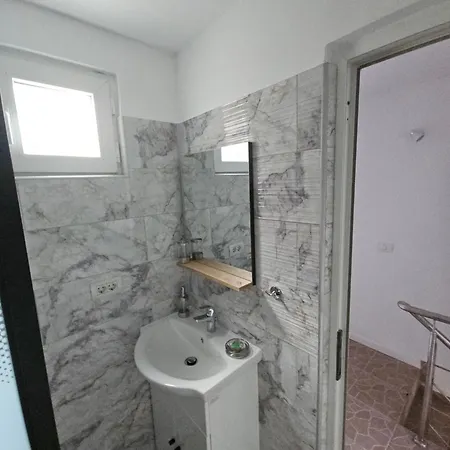 Lanoi 26 * Μανγκάλια